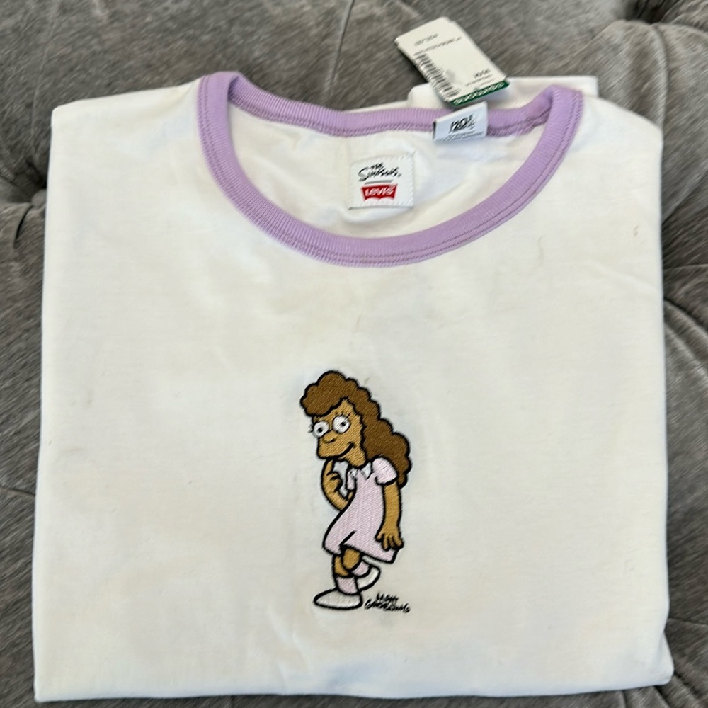 NWT LEVIS Simpson tshirt